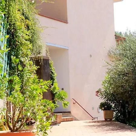 Hidden Gem With Swimming Pool * سان تيرينزو